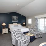 Bay Pointe Lakeside Deluxe Suite